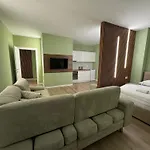 Studio Apartment Lake View 2